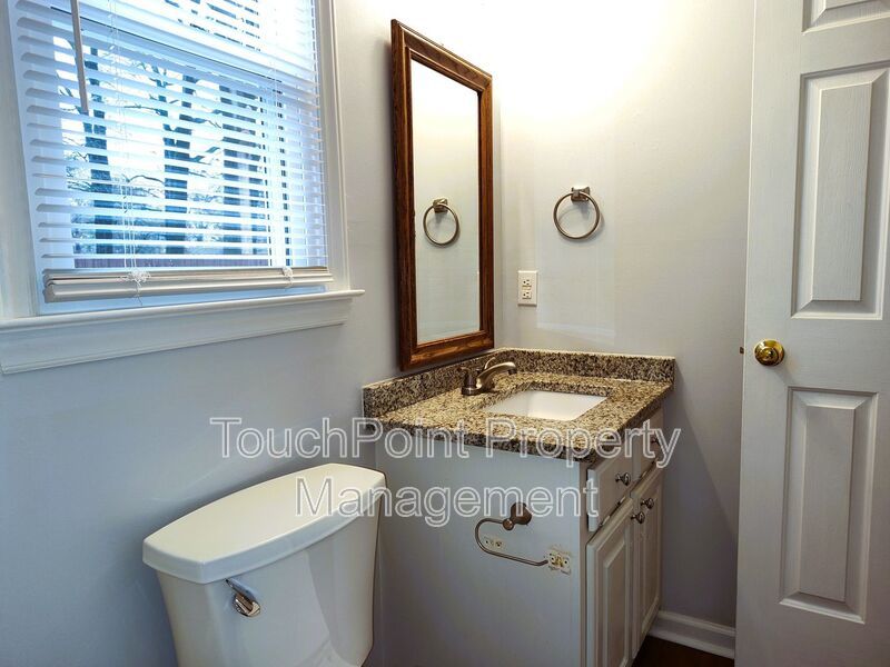 Pristine, Ranch Style Home Located in the Clubview Acres Community in Monroe property image