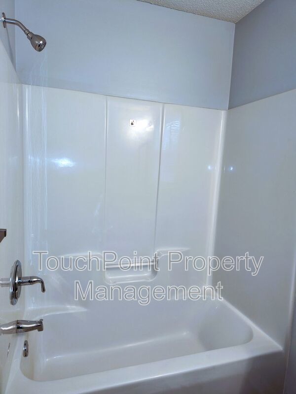 Pristine, Ranch Style Home Located in the Clubview Acres Community in Monroe property image