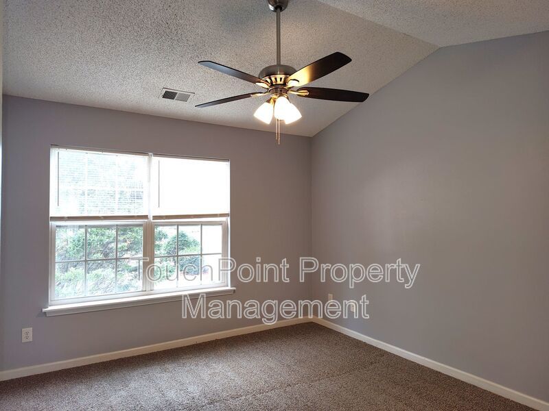 Pristine 2 Story townhome located in the Bennington Place Community! property image