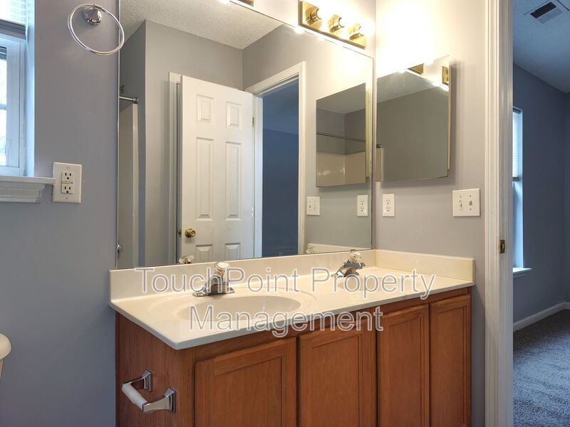 Pristine 2 Story townhome located in the Bennington Place Community! property image