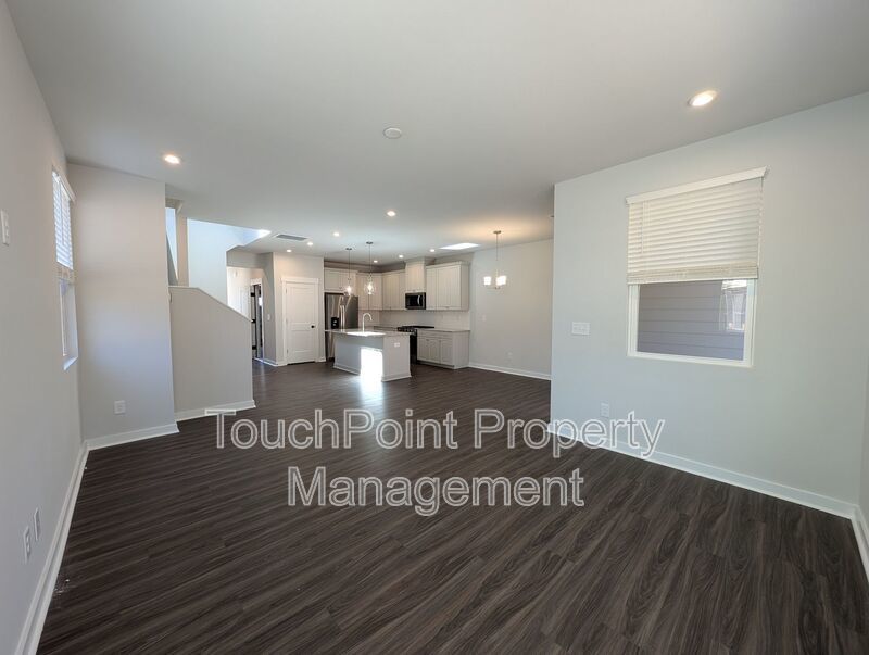 New Build, End-unit Townhome located in the Griffith Lakes Community! property image