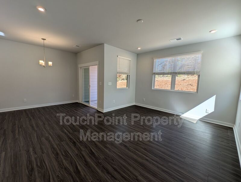 New Build, End-unit Townhome located in the Griffith Lakes Community! property image