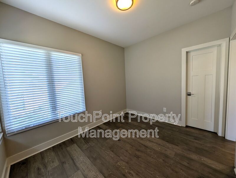 Stunning Contemporary 2 story, 4 bedroom, 3 full bath home is Located in the Merry Oaks Community! property image