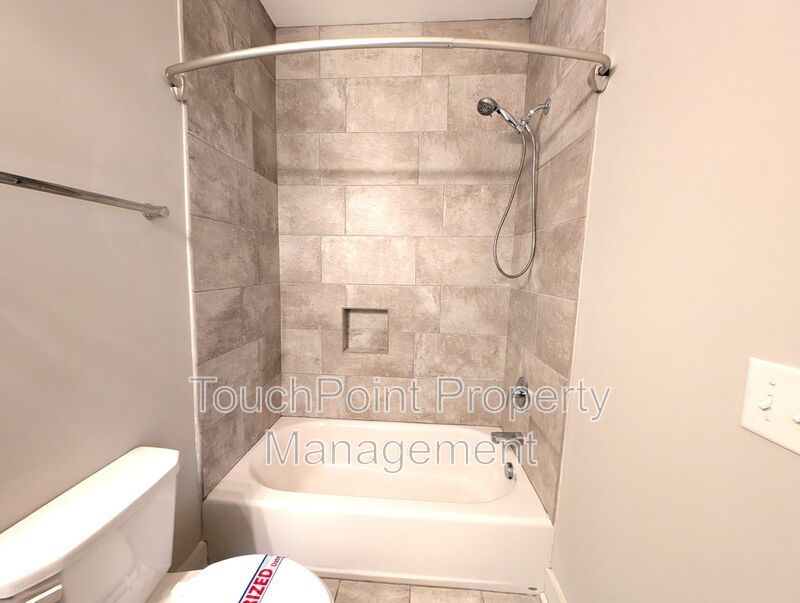 Stunning Contemporary 2 story, 4 bedroom, 3 full bath home is Located in the Merry Oaks Community! property image