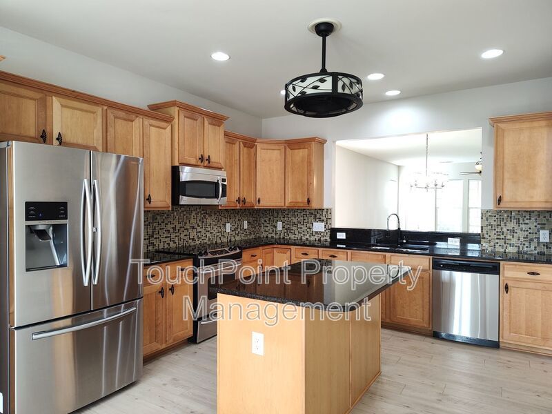 55 + Senior Community Ranch Style Home  Located in the Exclusive Resort-Style Community of Sun City Carolina Lakes! property image