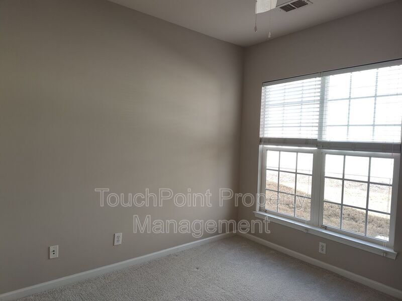 55 + Senior Community Ranch Style Home  Located in the Exclusive Resort-Style Community of Sun City Carolina Lakes! property image