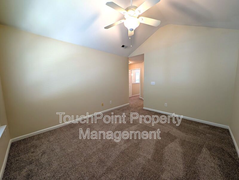Charming, 2 Story End Unit Townhouse located in the Glenlea Park Community! property image
