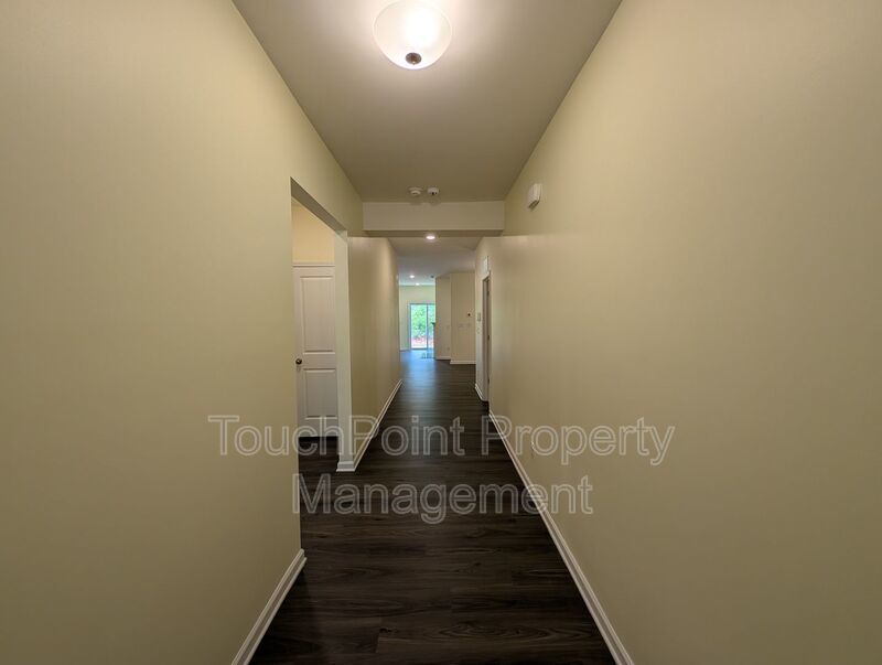 Spacious 4 bedroom, 2 bath Ranch Style Home located in Selwyn Landing ! property image