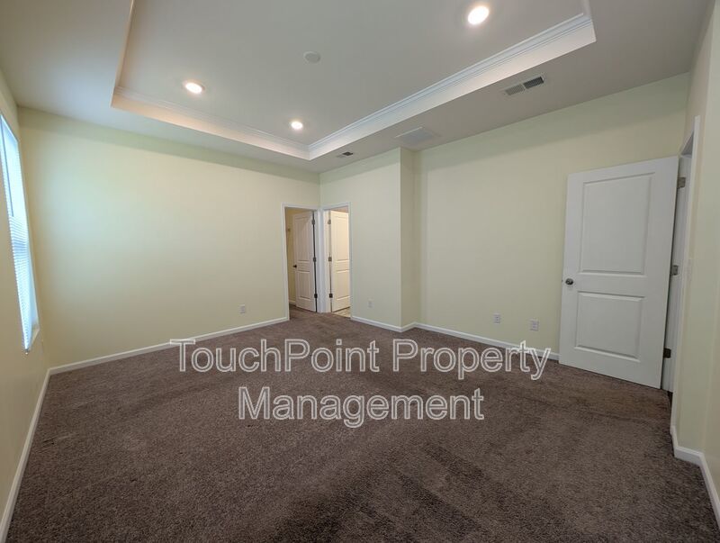 Spacious 4 bedroom, 2 bath Ranch Style Home located in Selwyn Landing ! property image