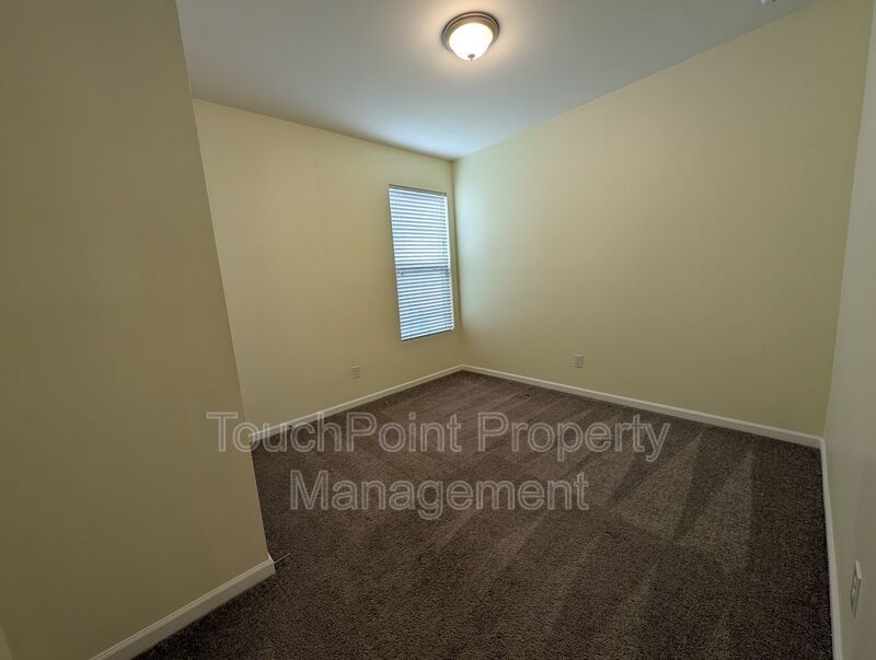 Spacious 4 bedroom, 2 bath Ranch Style Home located in Selwyn Landing ! property image