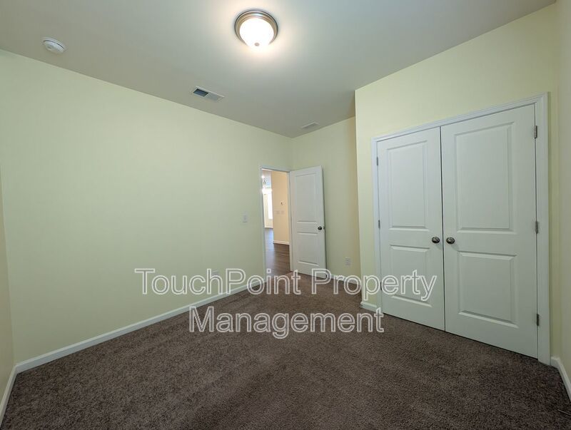 Spacious 4 bedroom, 2 bath Ranch Style Home located in Selwyn Landing ! property image