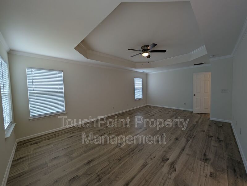 Stunning home located in the Crismark Community! property image