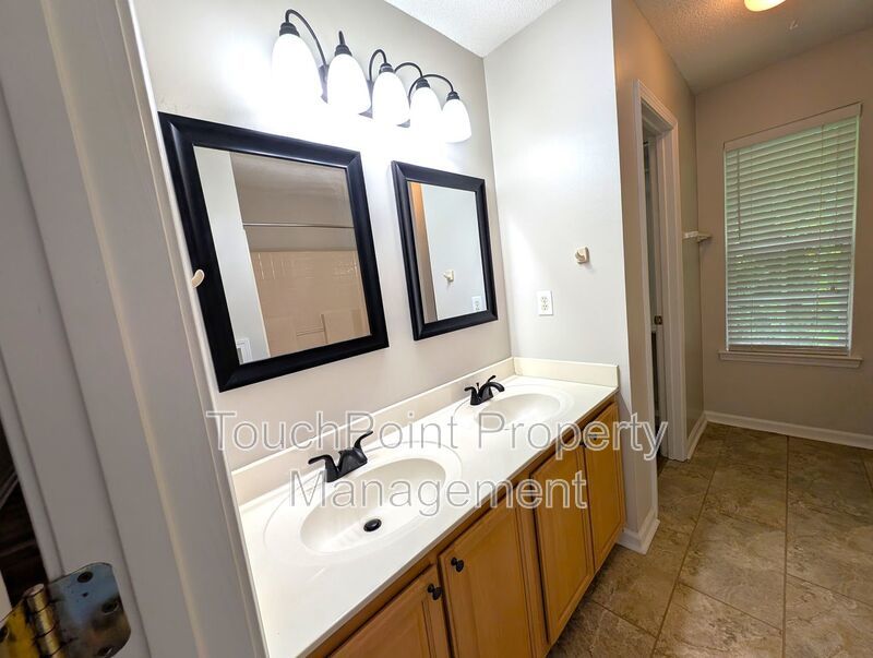 Beautiful, 2 Story home located in the Henderson Park Community in Huntersville NC! property image