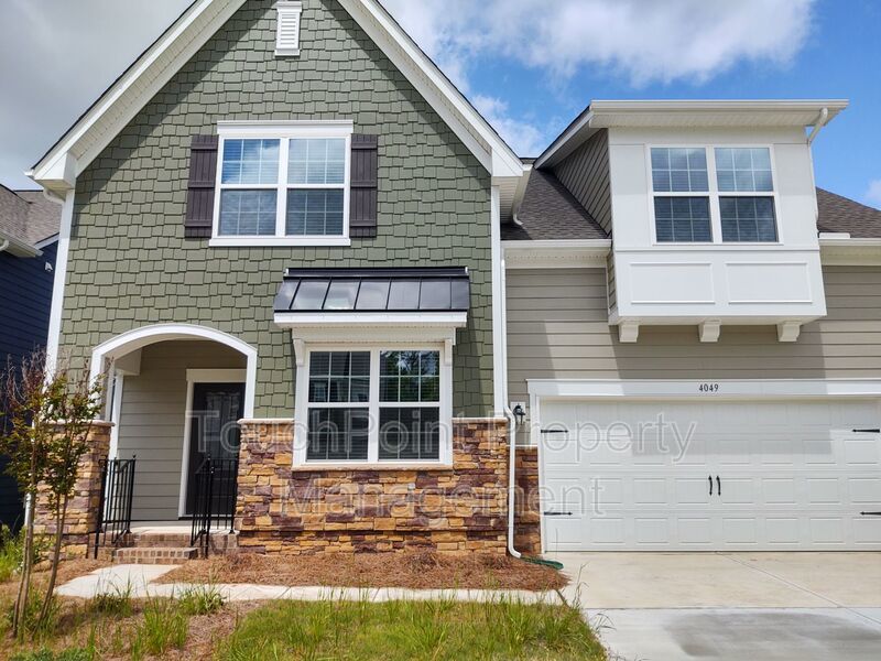 Beautiful, move in ready corner lot home located in the popular MillBridge Subdivision in Waxhaw! property image