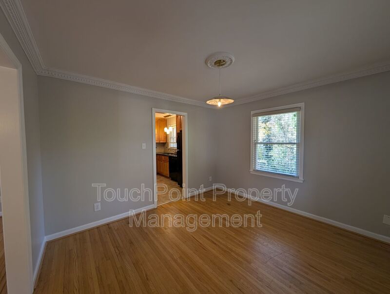 Beautiful 4 beds, 2.5 bath home located in the Shannon Park Community! property image