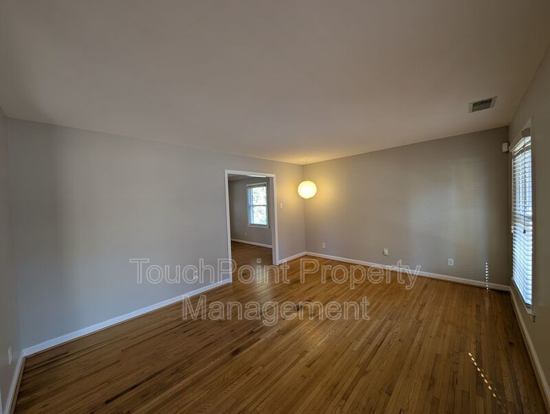 Beautiful 4 beds, 2.5 bath home located in the Shannon Park Community! property image