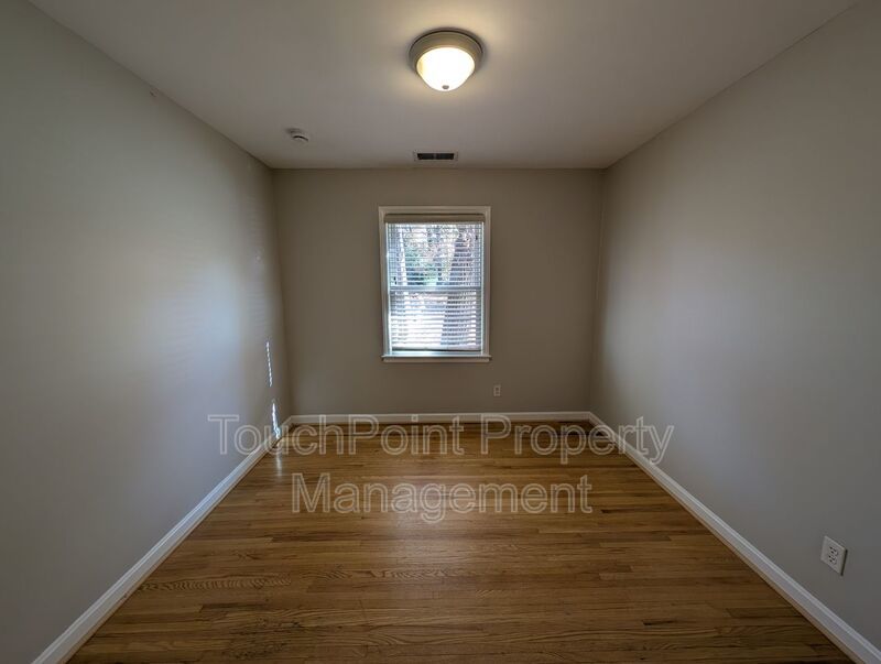 Beautiful 4 beds, 2.5 bath home located in the Shannon Park Community! property image