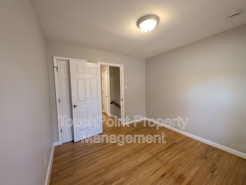 Beautiful 4 beds, 2.5 bath home located in the Shannon Park Community! property image