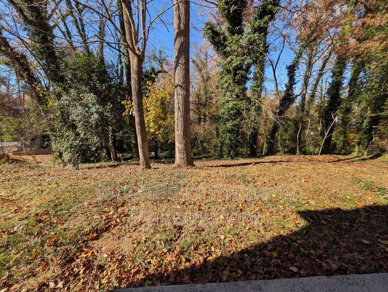 Beautiful 4 beds, 2.5 bath home located in the Shannon Park Community! property image