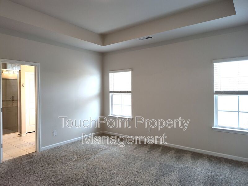 Beautiful end-unit 3 bedroom, 2.5 bath Townhome located in the Harmony community in Matthews! property image