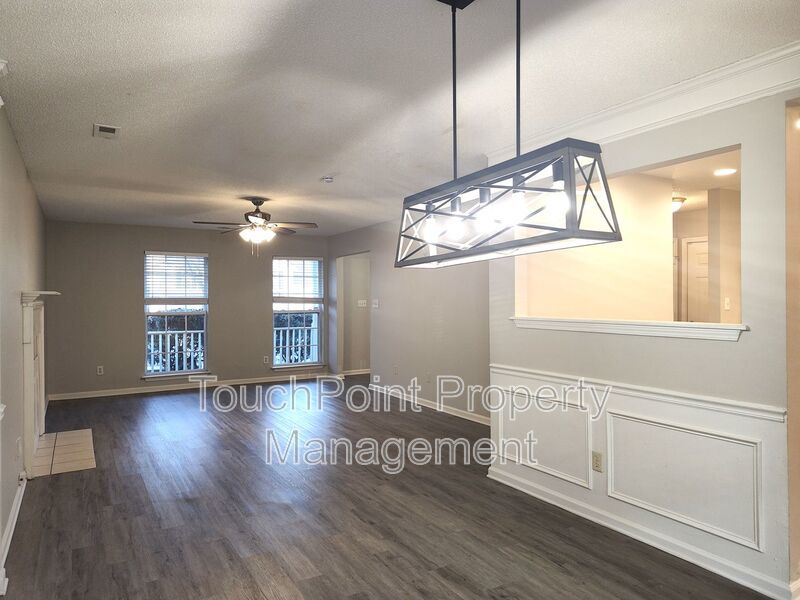 Pristine, 4 bed, 2.5 bath Home Located in the Southbridge Forest Community! property image