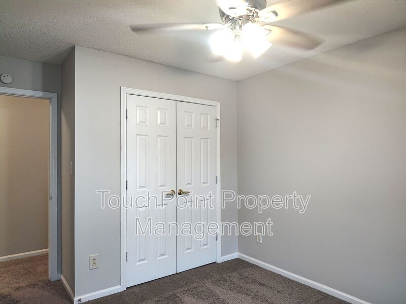 Pristine, 4 bed, 2.5 bath Home Located in the Southbridge Forest Community! property image