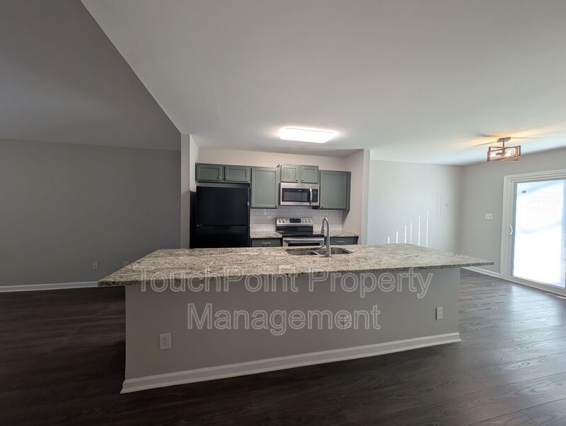 Pristine 3 bedrooms, 2 bathroom home in Charlotte! property image