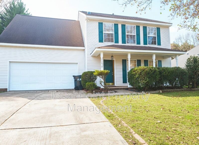 Pristine, 4 bed, 2.5 bath Home Located in the Southbridge Forest Community! property image