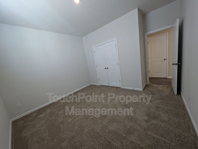 Pristine home located in the Retreat at Rocky River Community! property image