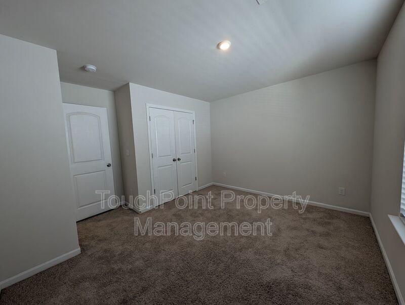 Pristine home located in the Retreat at Rocky River Community! property image