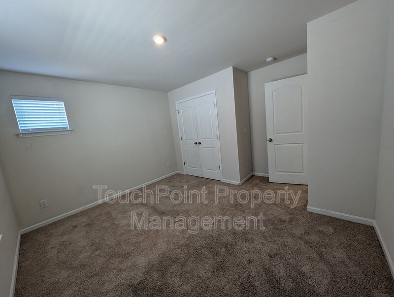 Pristine home located in the Retreat at Rocky River Community! property image