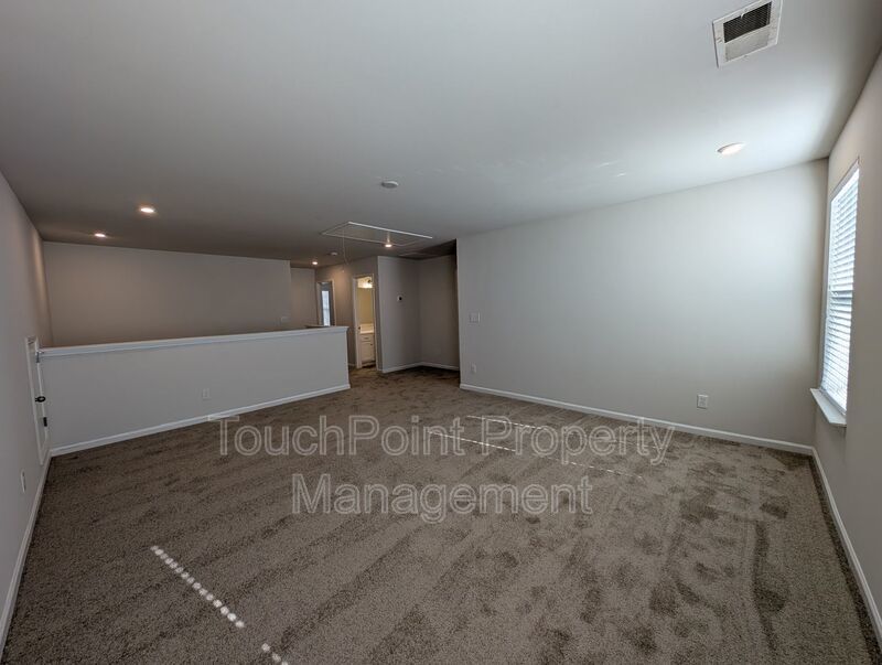 Pristine home located in the Retreat at Rocky River Community! property image