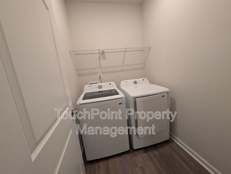 Pristine home located in the Retreat at Rocky River Community! property image