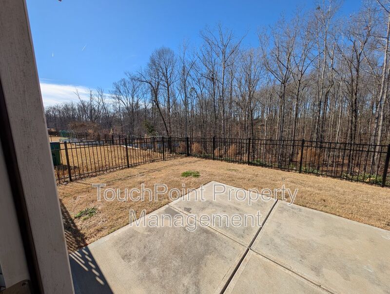 Pristine home located in the Retreat at Rocky River Community! property image
