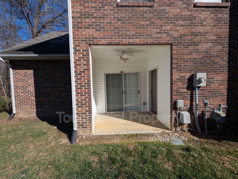 Cozy 2 story Townhome located in the Morrison Place Community! property image