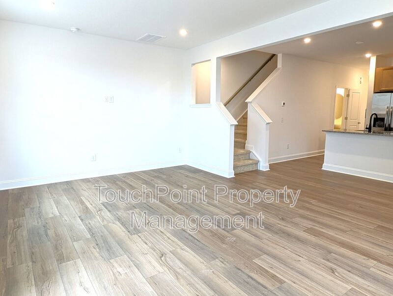 Beautiful, 2 story, end-unit, Townhome located in the Bell Glen Community! property image