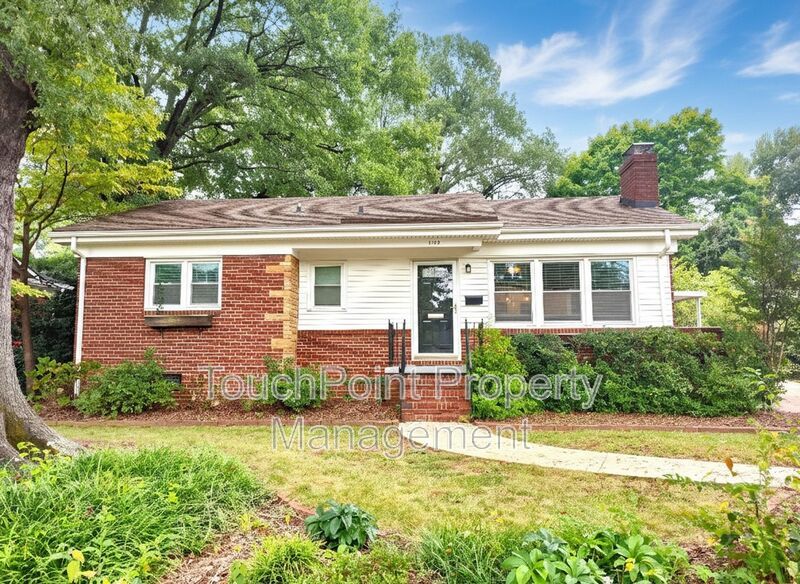 Pristine brick ranch style home located in the Eastway Community! property image