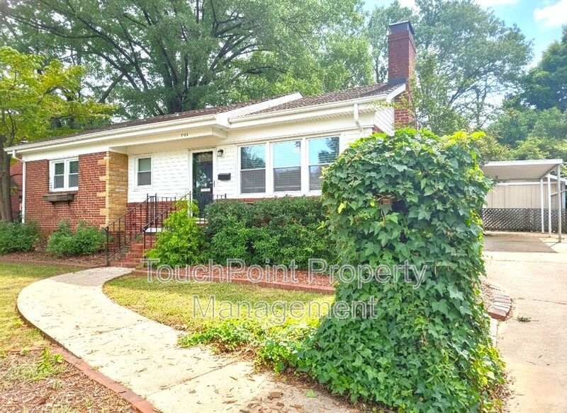 Pristine brick ranch style home located in the Eastway Community! property image