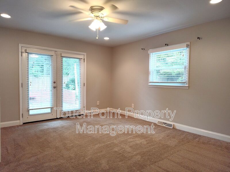 Pristine brick ranch style home located in the Eastway Community! property image