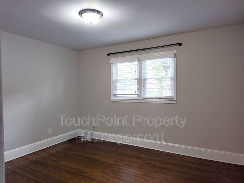 Pristine brick ranch style home located in the Eastway Community! property image