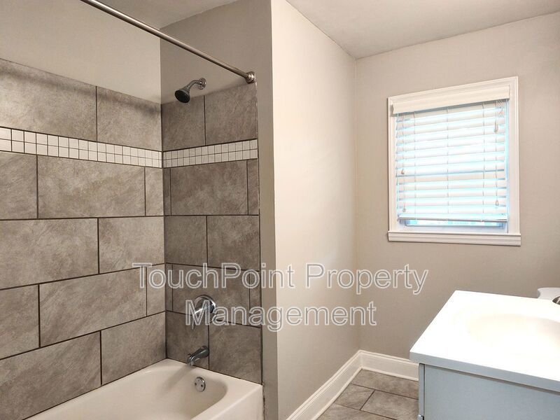 Pristine brick ranch style home located in the Eastway Community! property image