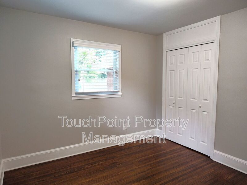 Pristine brick ranch style home located in the Eastway Community! property image