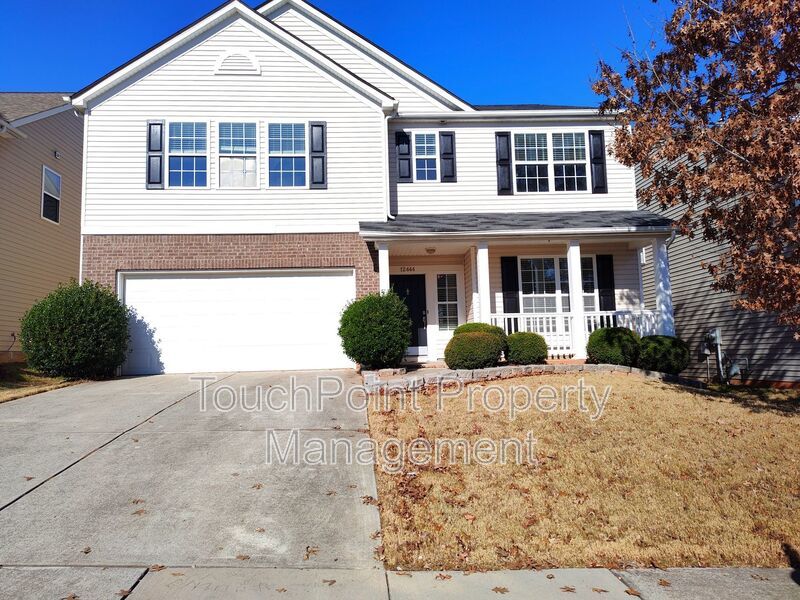 Pristine 4 bed, 2.5 bath Home Located in the Falcon Ridge Community! property image