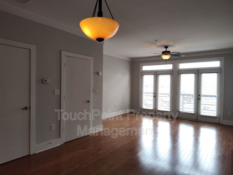 Modern Condo located  in South Main Square! property image
