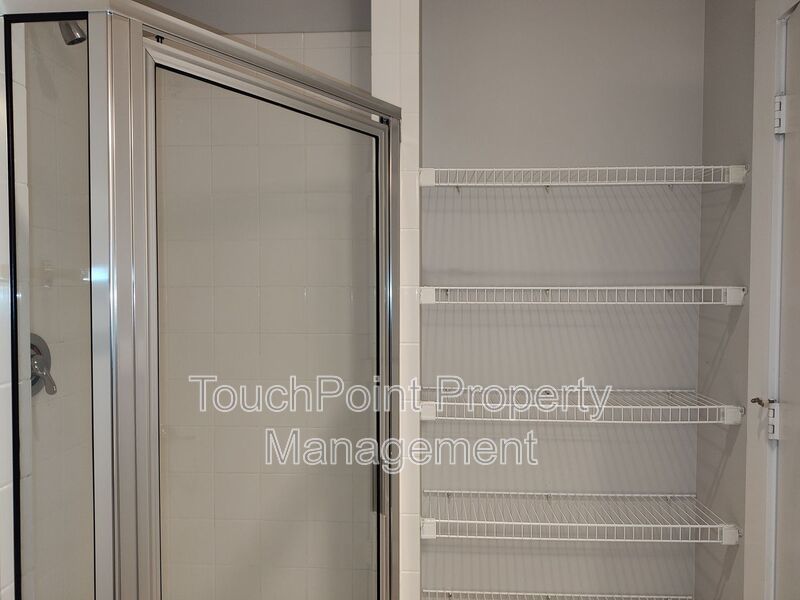 Modern Condo located  in South Main Square! property image